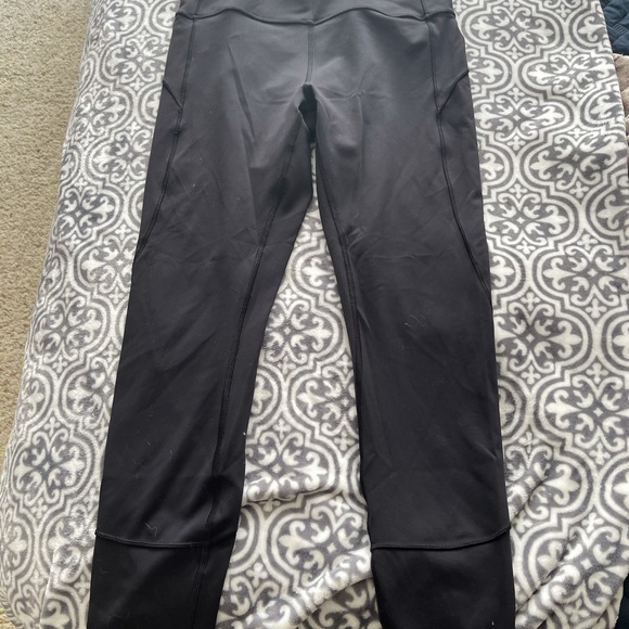 Lululemon in movement 25” black size 10 - Picture 2 of 5